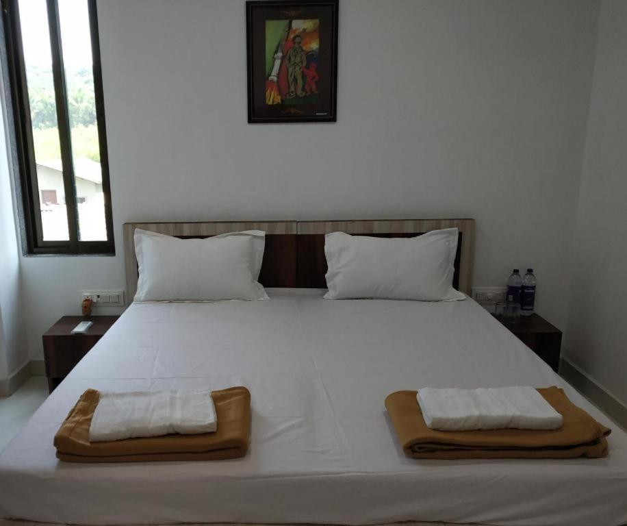 The Mangrove Otel Achra Dış mekan fotoğraf